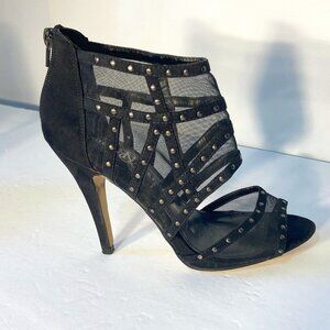 Rock & Republic SZ 7.5 Black mesh studded netting with black suede stiletto